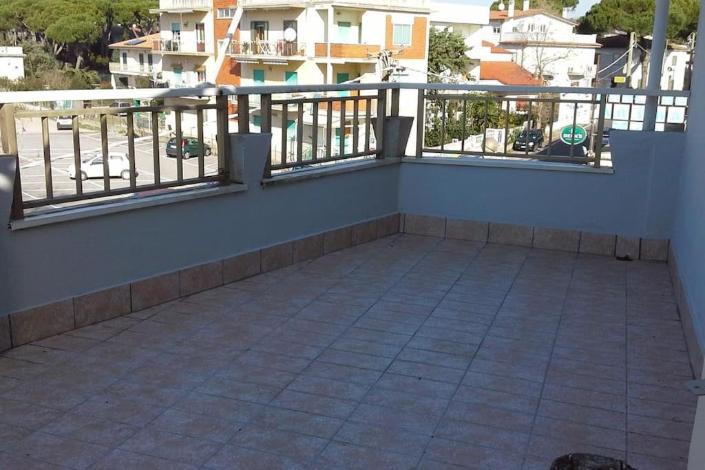 Ferienwohnung Girasole A Due Passi Dal Mare Minturno Exterior foto